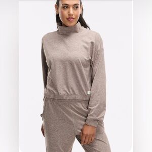 Peloton Dreamblend Funnel Neck Cropped Long Sleeve Top in Taupe Grey XL